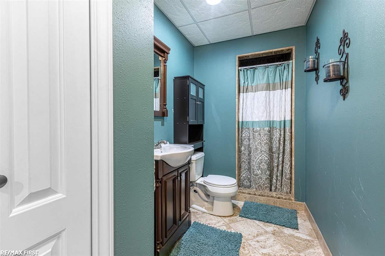8730 Division Road Columbus, MI 48063 - Photo 30 of 39