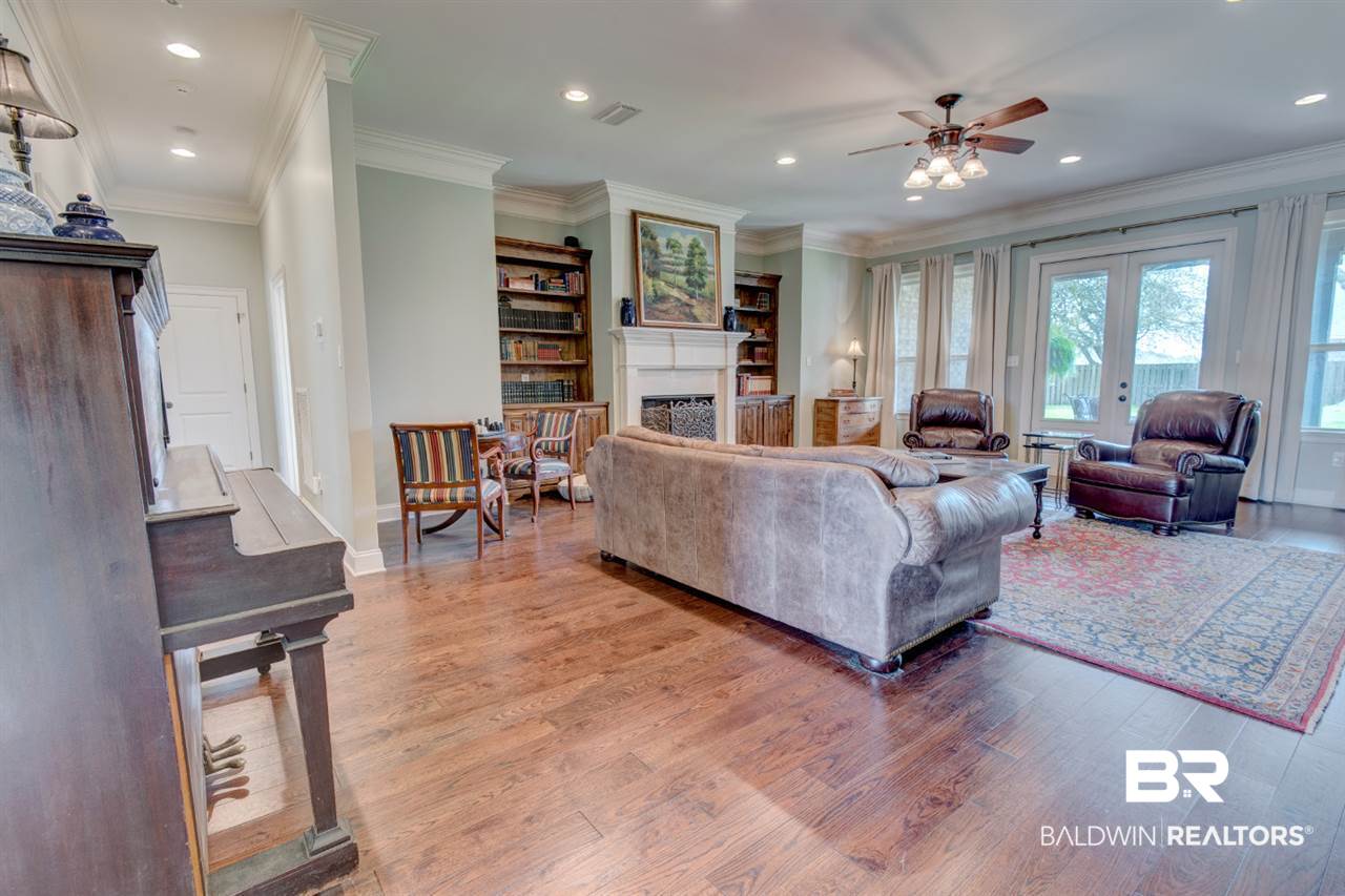 803 Darrah Street Fairhope, AL 36532 - Photo 10 of 29