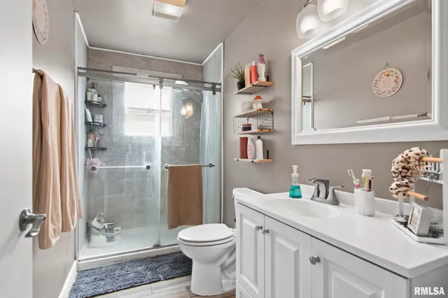 $89,000 | 152 South Job Street, Virginia, IL 62691