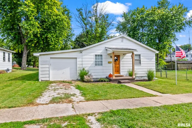 $89,000 | 152 South Job Street, Virginia, IL 62691