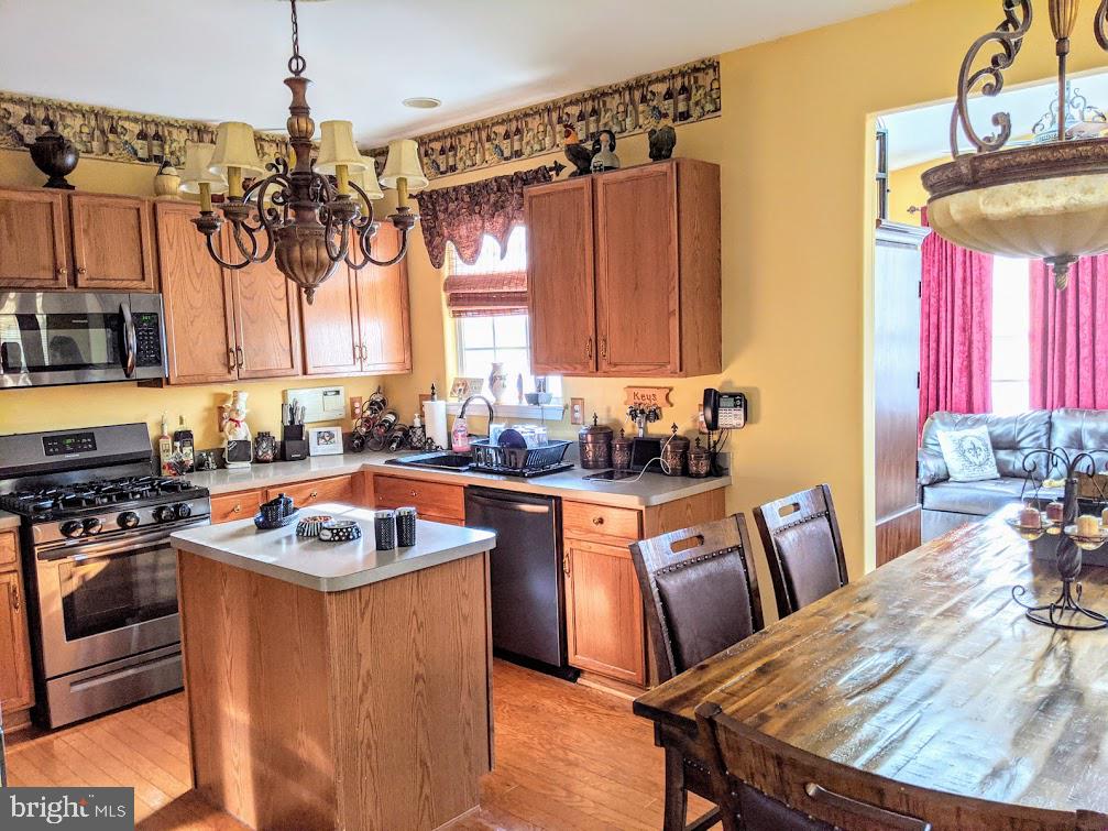 3 Ridgeway Lane Tuckerton, NJ 08087 - Photo 2 of 14 Kitchen