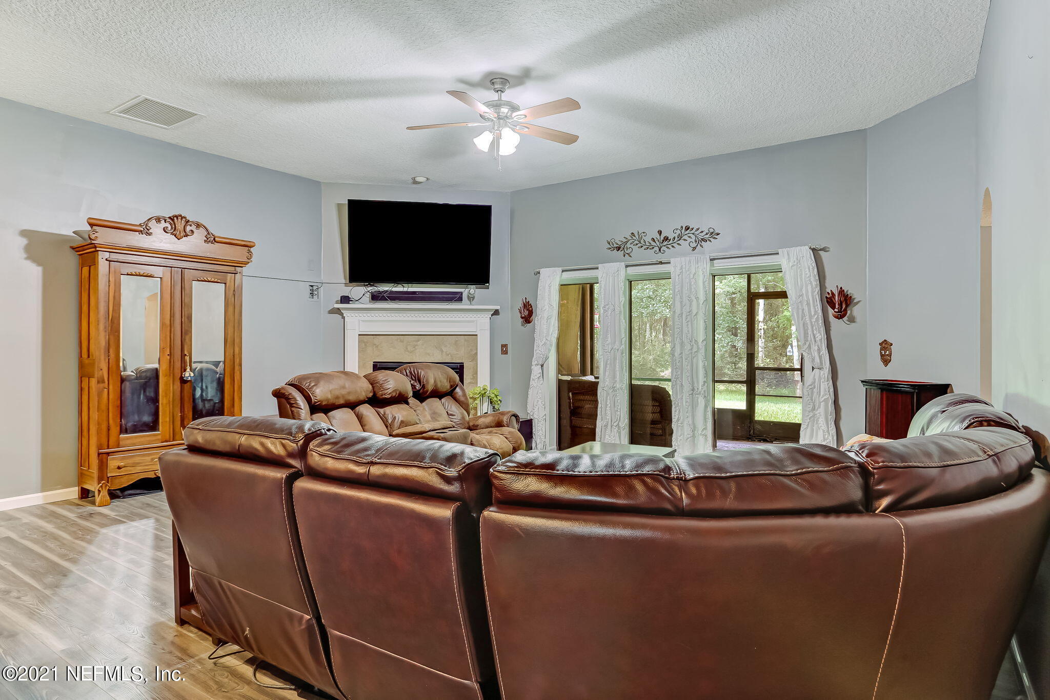 1940 Summit Ridge Road Fleming Island, FL 32003 - Photo 8 of 83 FAMILY ROOM
