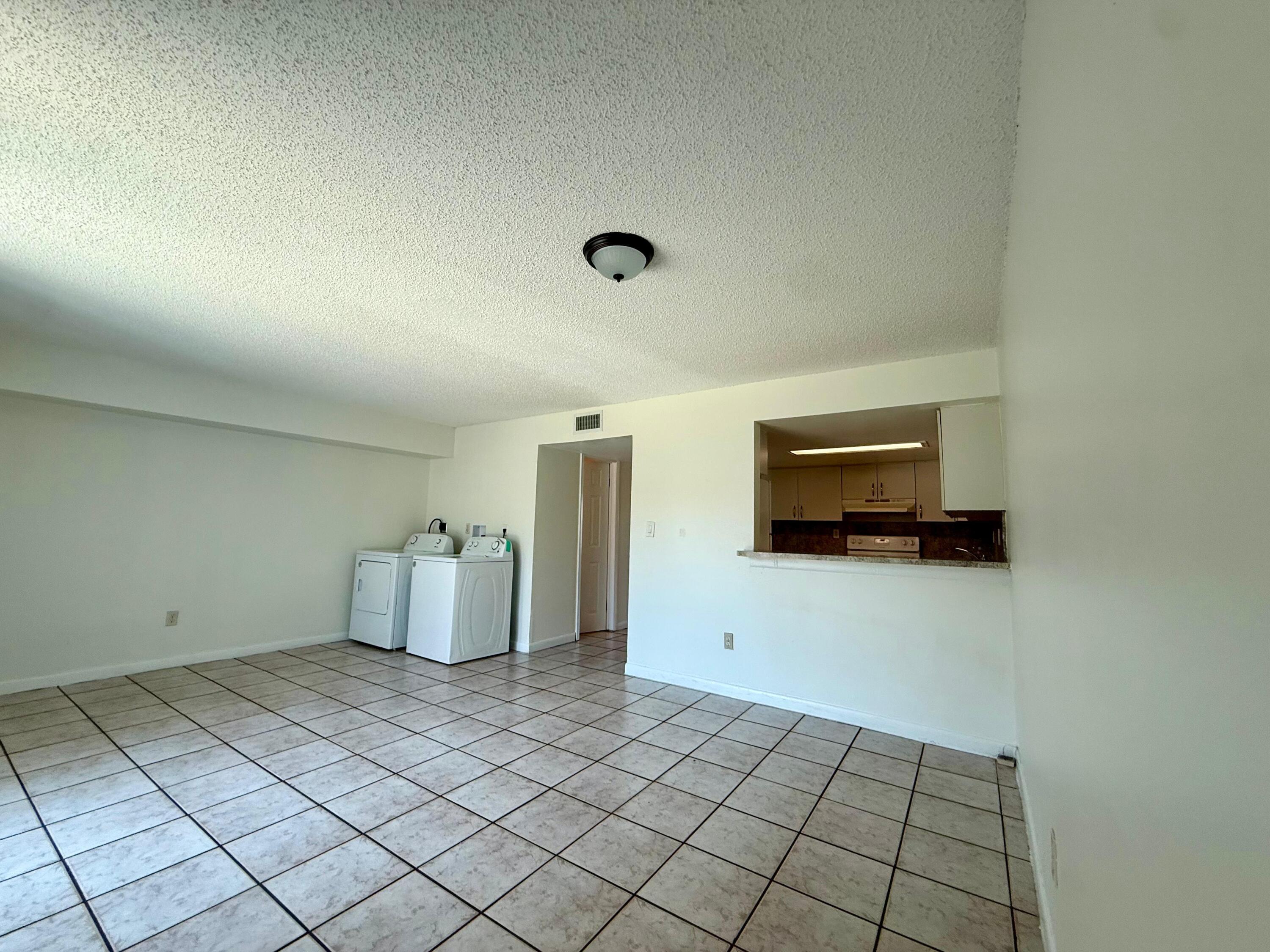 323 Gulfstream Road Dania Beach, FL 33004 - Photo 4 of 16 WhatsApp Image 2026-05-03 at 21.26.04 (2