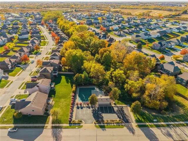 $505,000 | 3925 Northwest 95th Terrace, Kansas City, MO 64154