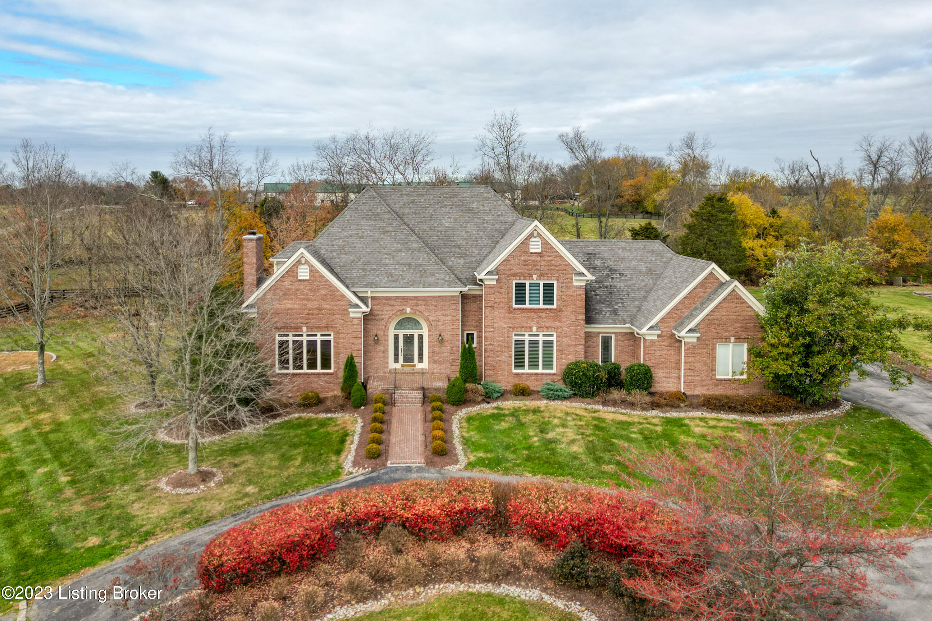 2024 Todds Point Road Simpsonville, KY 40067 - Photo 2 of 50 004 - 20231116 0935