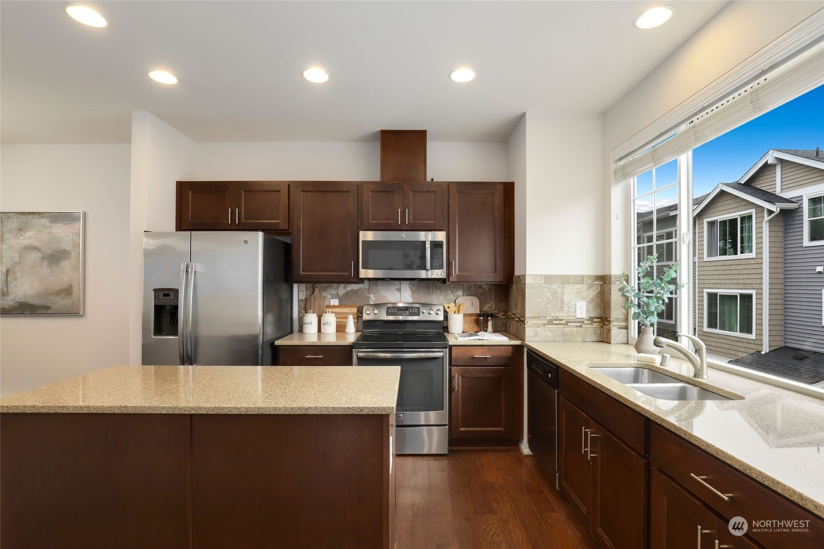 6552 High Point Drive Southwest Seattle, WA 98126 - Photo 14 of 37 Gallery Image 14