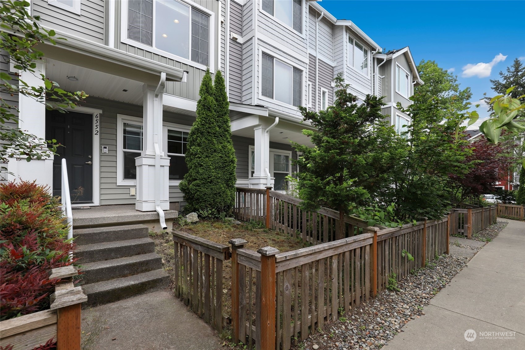 6552 High Point Drive Southwest Seattle, WA 98126 - Photo 2 of 37 Gallery Image 2