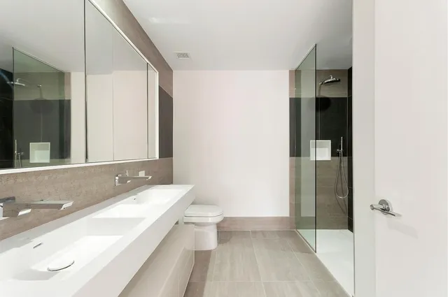 $6,750 | 540 West 49th Street, Unit 603N | Hell's Kitchen