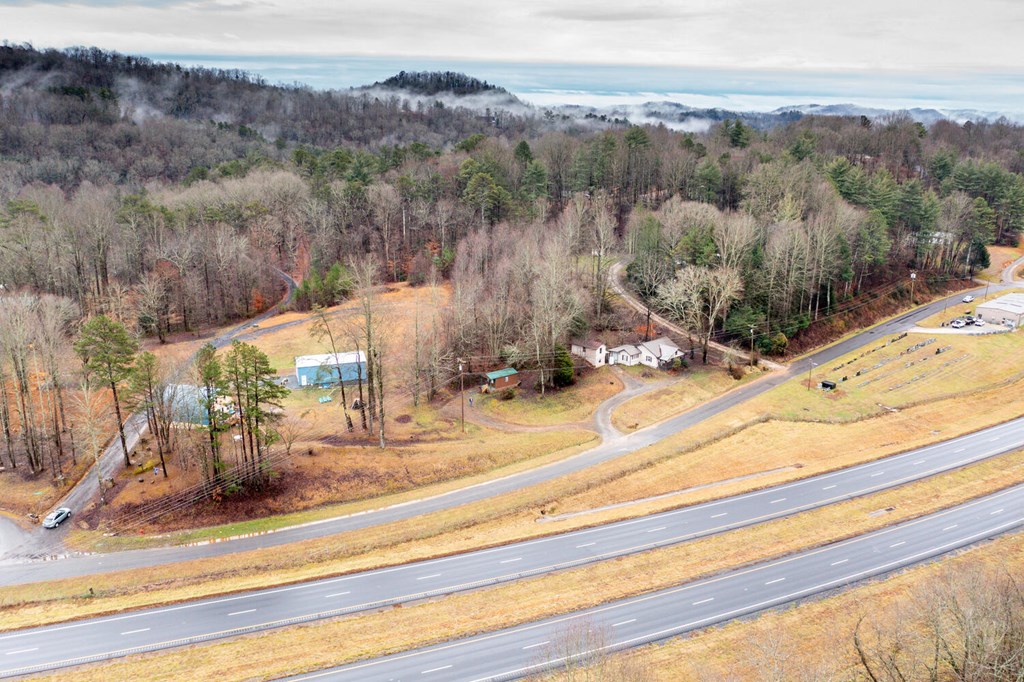 219 Old State Road Marble, NC 28905 - Photo 5 of 22