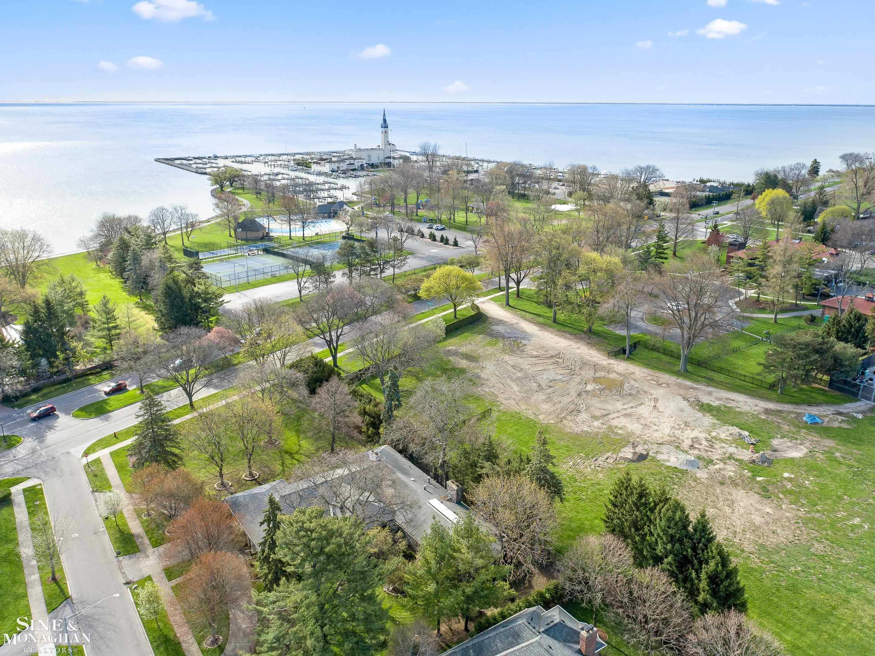 64 Hawthorne Road Grosse Pointe, MI 48236 - Photo 43 of 73 50139450-ca0f9e8e-4590-4c9b-b177-603179a6f07b.JPG
