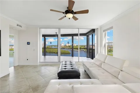 $935,000 | 420 Cove Tower Drive, Unit 804, Naples, FL 34110