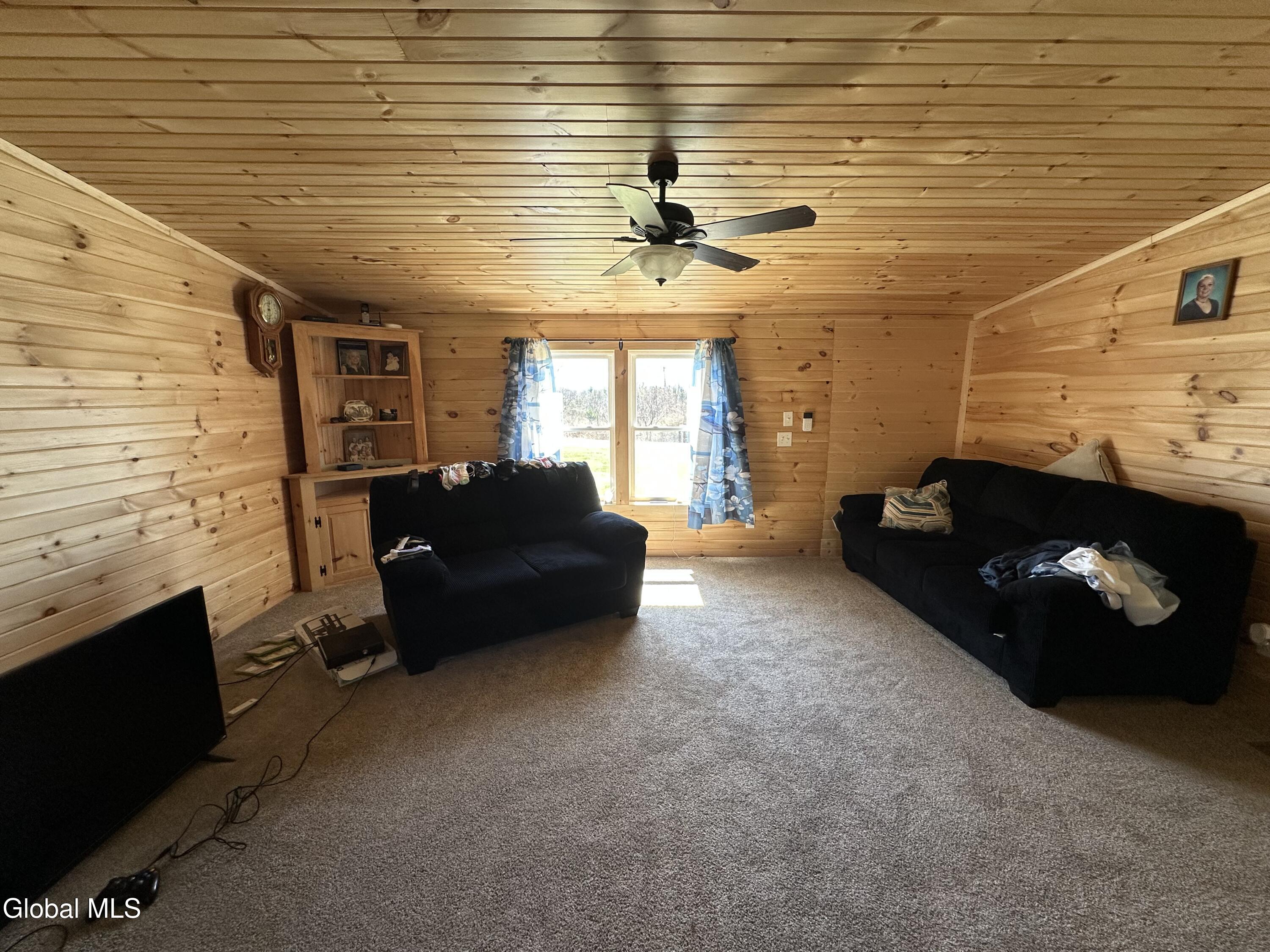 770 Oswegatchie Road Palatine Bridge, NY 13428 - Photo 9 of 16 Living Room