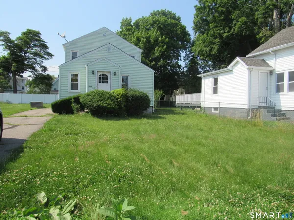 $290,000 | 33 Hillcrest Avenue, West Haven, CT 06516