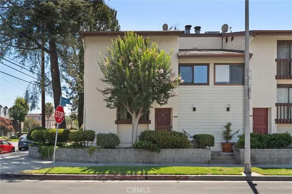 $4,600 | 5974 Costello Avenue, Valley Glen, CA 91401