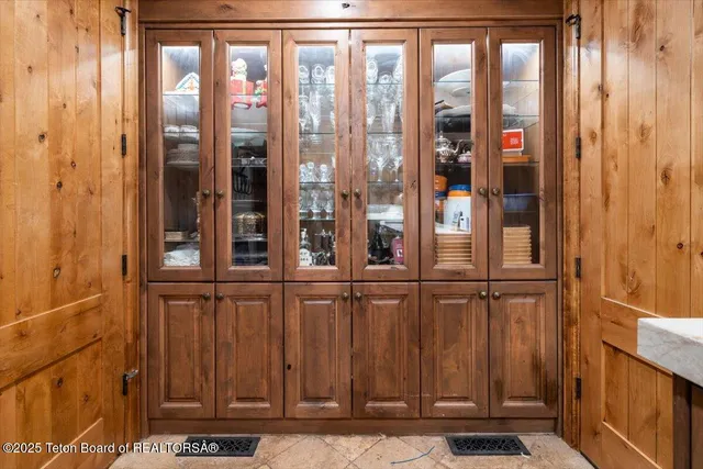 $13,975,000 | 2780 Raptor View Lane, Jackson, WY 83001