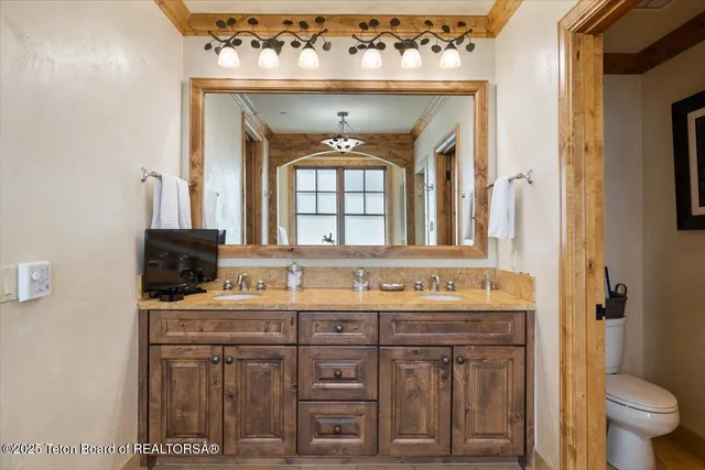 $13,975,000 | 2780 Raptor View Lane, Jackson, WY 83001