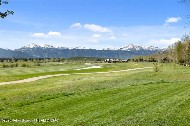 $13,975,000 | 2780 Raptor View Lane, Jackson, WY 83001