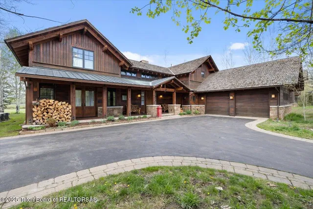 $13,975,000 | 2780 Raptor View Lane, Jackson, WY 83001
