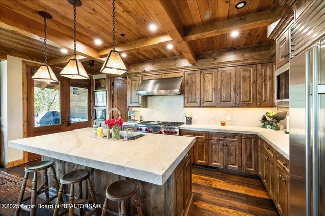 $13,975,000 | 2780 Raptor View Lane, Jackson, WY 83001