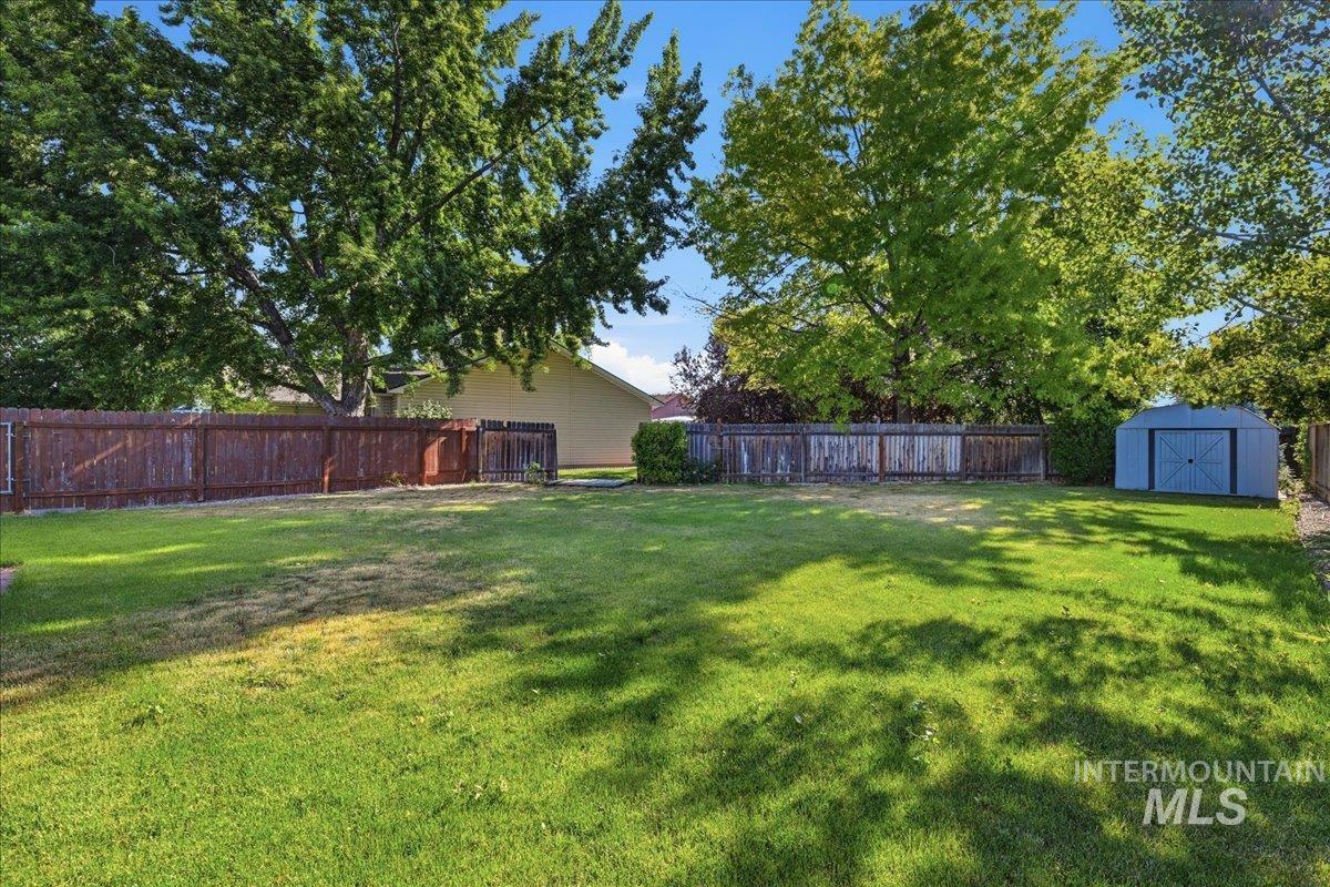 2649 West Wave Court Meridian, ID 83642 - Photo 33 of 36