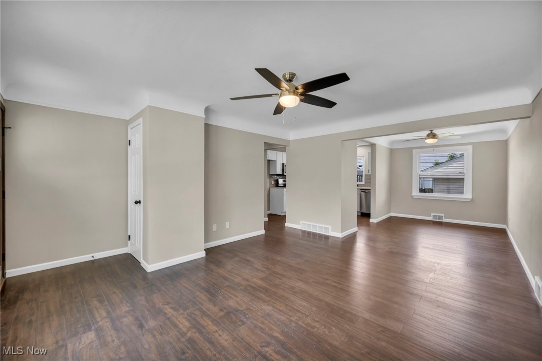 6988 Maplewood Road Parma Heights, OH 44130 - Photo 5 of 48