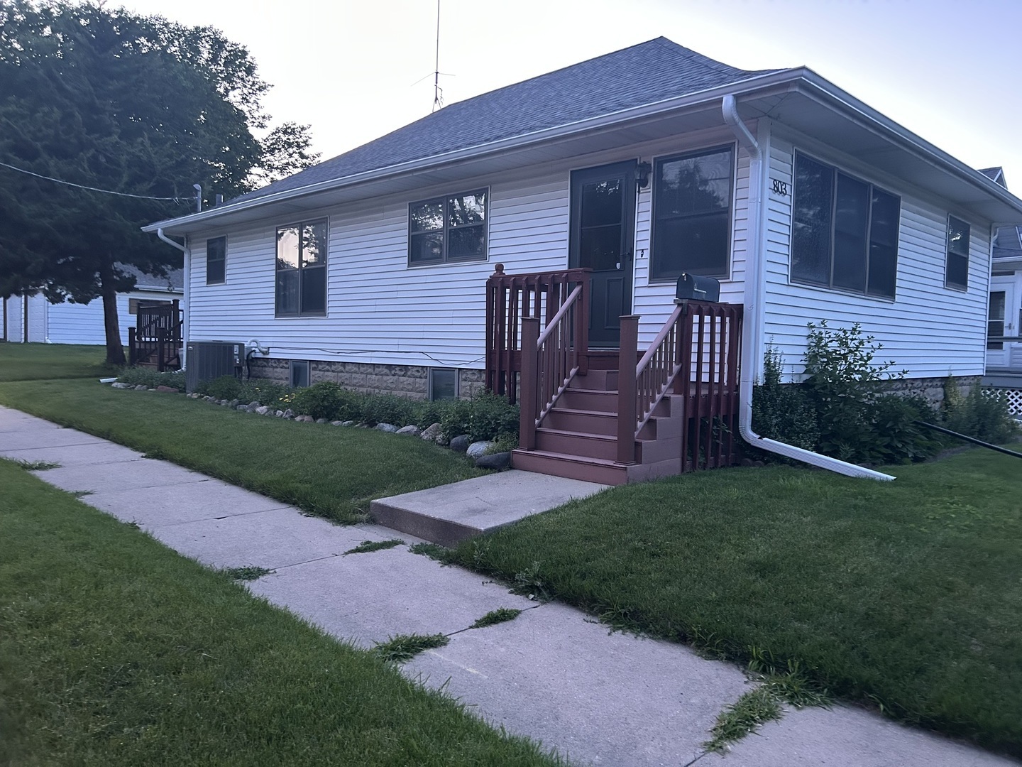 803 North 9th Street DeKalb, IL 60115 - Photo 29 of 29