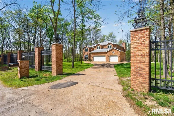 $767,000 | 49 Westwood Lane, Springfield, IL 62711