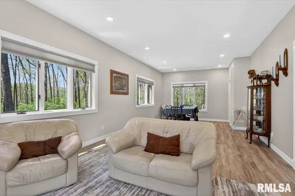 $767,000 | 49 Westwood Lane, Springfield, IL 62711