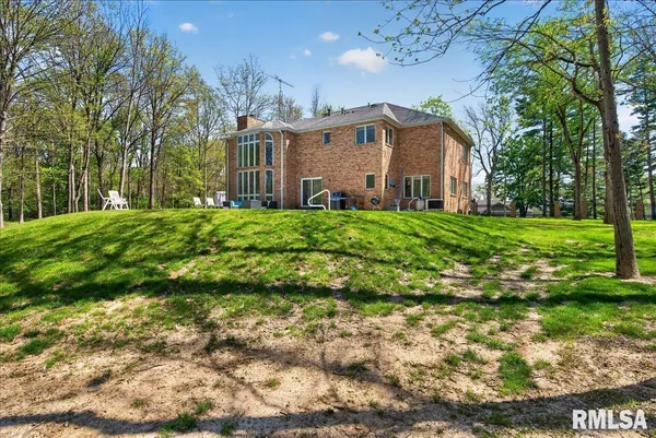 $767,000 | 49 Westwood Lane, Springfield, IL 62711
