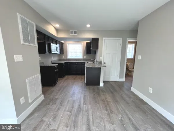 $2,695 | 4114 3rd Street, Unit 2, North Beach, MD 20714