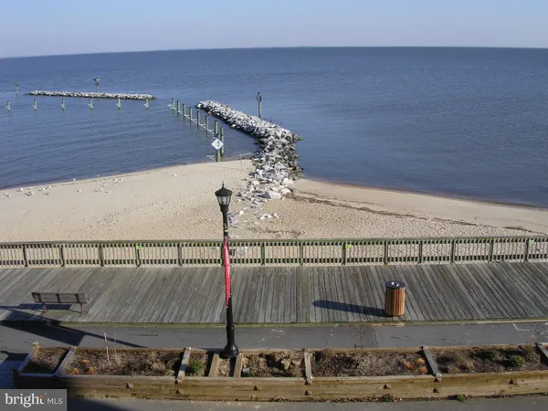 $2,695 | 4114 3rd Street, Unit 2, North Beach, MD 20714