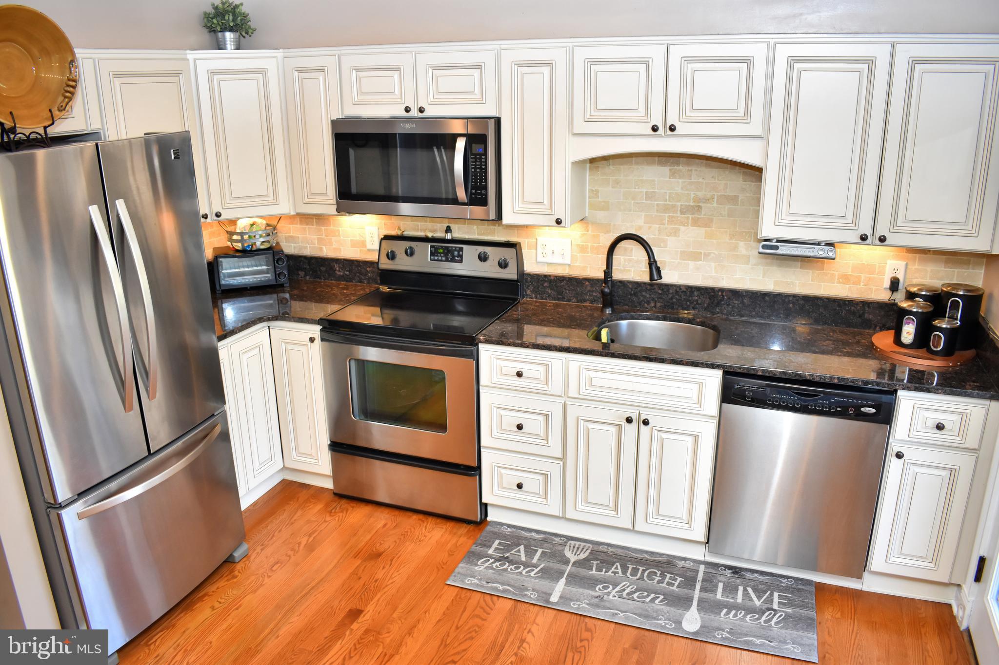 120 Kingbrook Road Linthicum Heights, MD 21090 - Photo 3 of 42 Updated Kitchen w/ Stainless Appliances