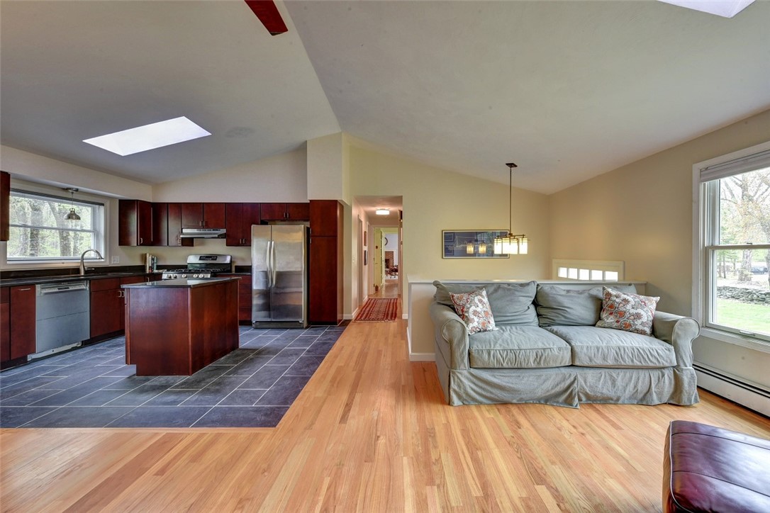 117 Gleaner Chapel Road Scituate, RI 02857 - Photo 9 of 50