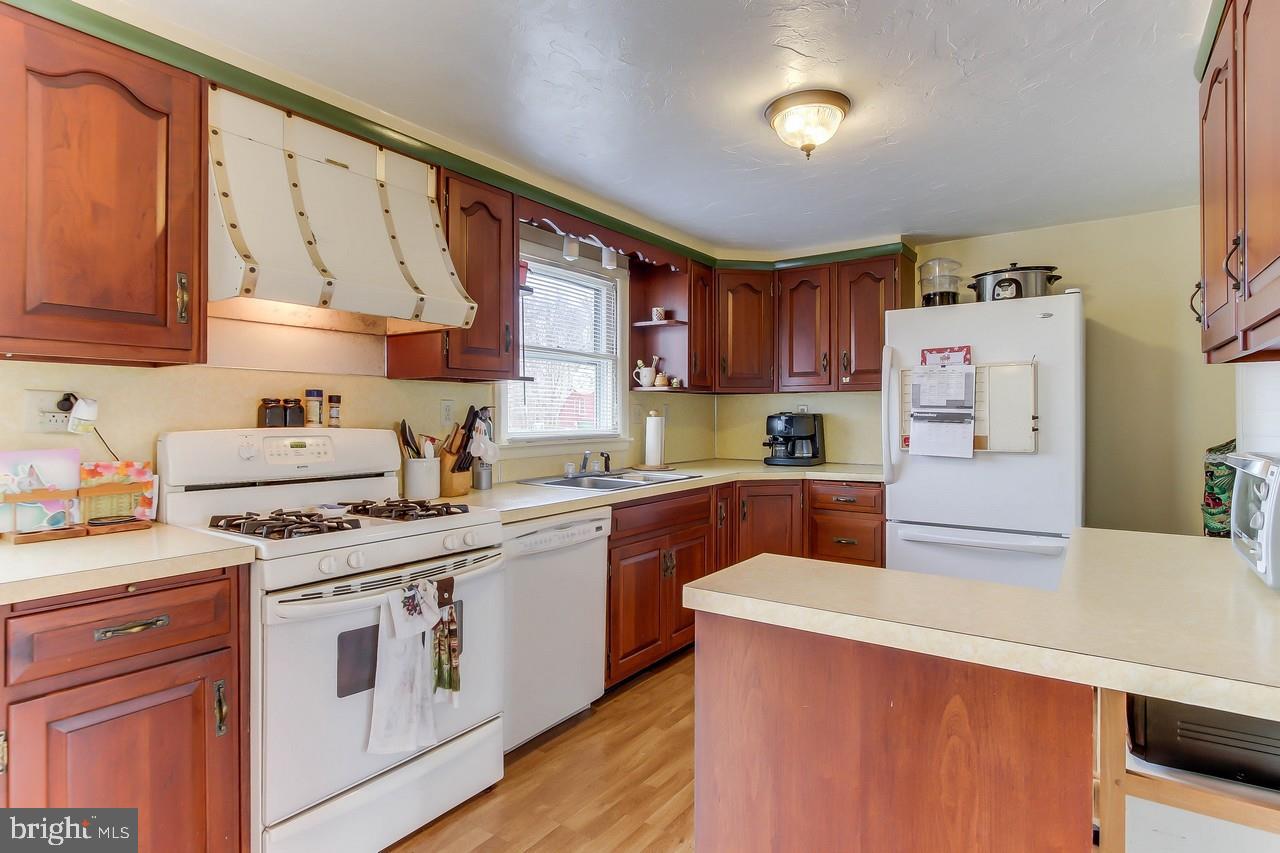 1135 Pleasant Grove Road Red Lion, PA 17356 - Photo 5 of 28