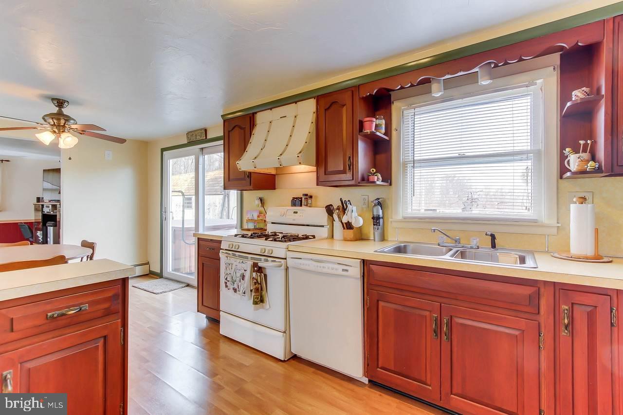 1135 Pleasant Grove Road Red Lion, PA 17356 - Photo 6 of 28