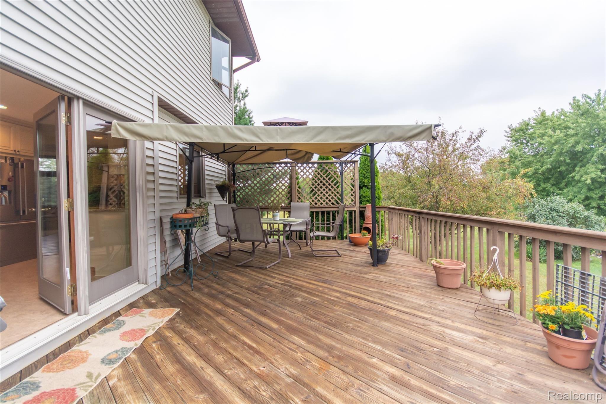6470 Hartland Road Fenton, MI 48430 - Photo 34 of 39 DSC_7868.jpg