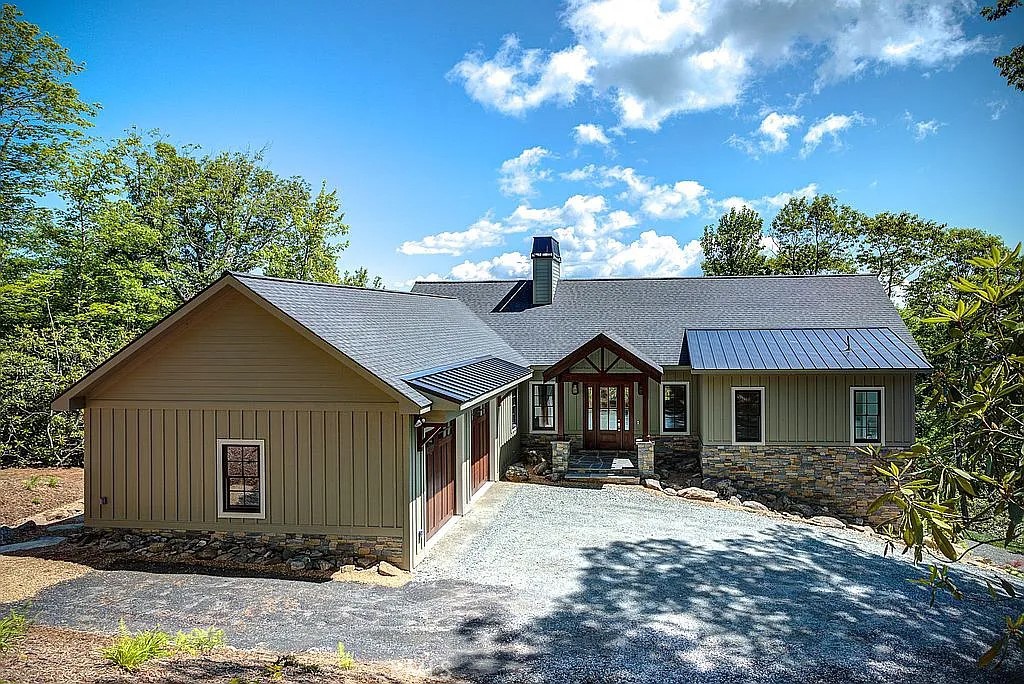 3434 Old Jonas Ridge Road Newland, NC 28657 - Photo 21 of 57