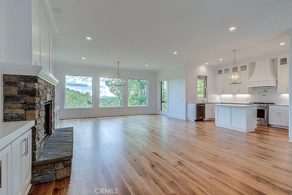 3434 Old Jonas Ridge Road Newland, NC 28657 - Photo 28 of 57