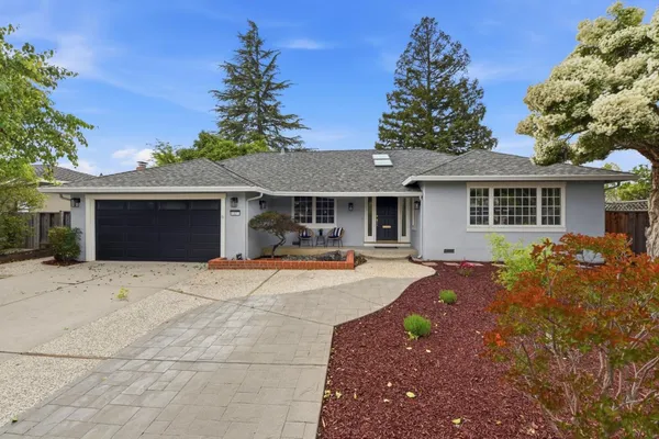 a house view with a outdoor space