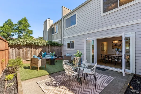 $995,000 | 125 Mariner Green Court, Corte Madera, CA 94925