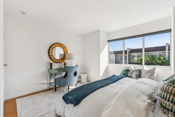 $995,000 | 125 Mariner Green Court, Corte Madera, CA 94925