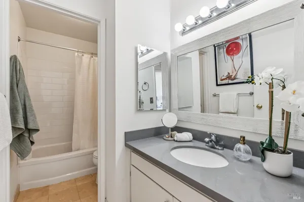 $995,000 | 125 Mariner Green Court, Corte Madera, CA 94925