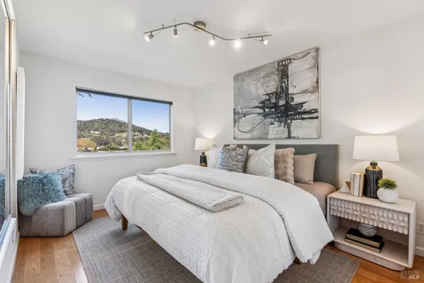 $995,000 | 125 Mariner Green Court, Corte Madera, CA 94925