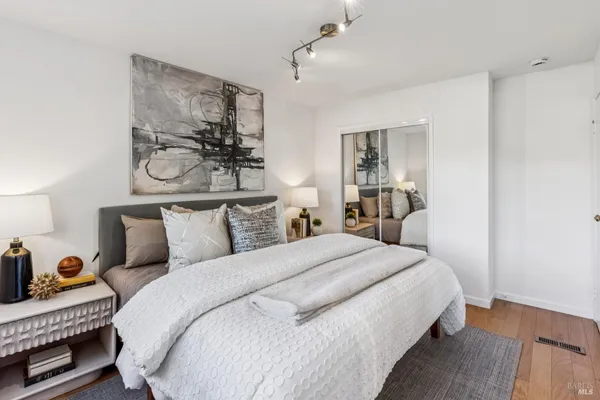 $995,000 | 125 Mariner Green Court, Corte Madera, CA 94925