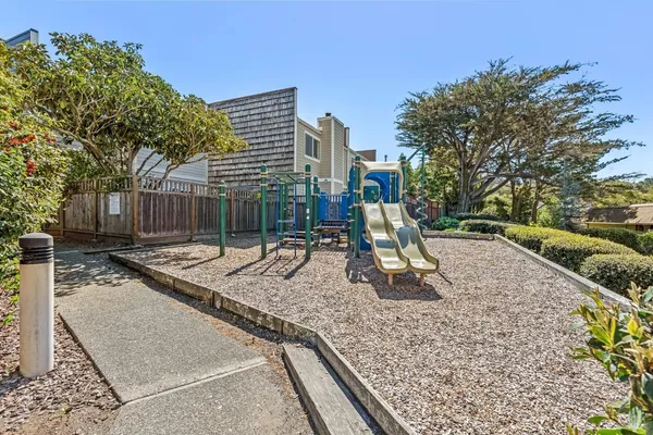 $995,000 | 125 Mariner Green Court, Corte Madera, CA 94925