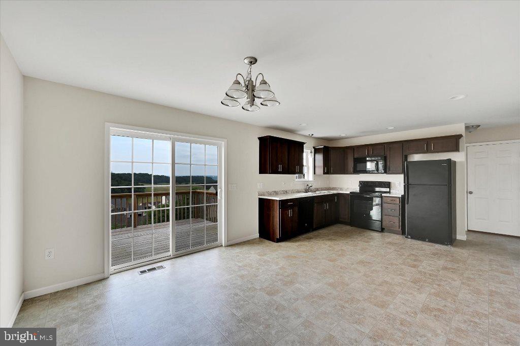 75 Ryan Lane Mount Wolf, PA 17347 - Photo 10 of 28