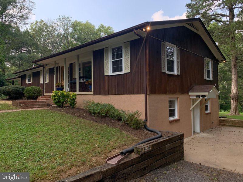 6686 Riley Road Warrenton, VA 20187 - Photo 2 of 31
