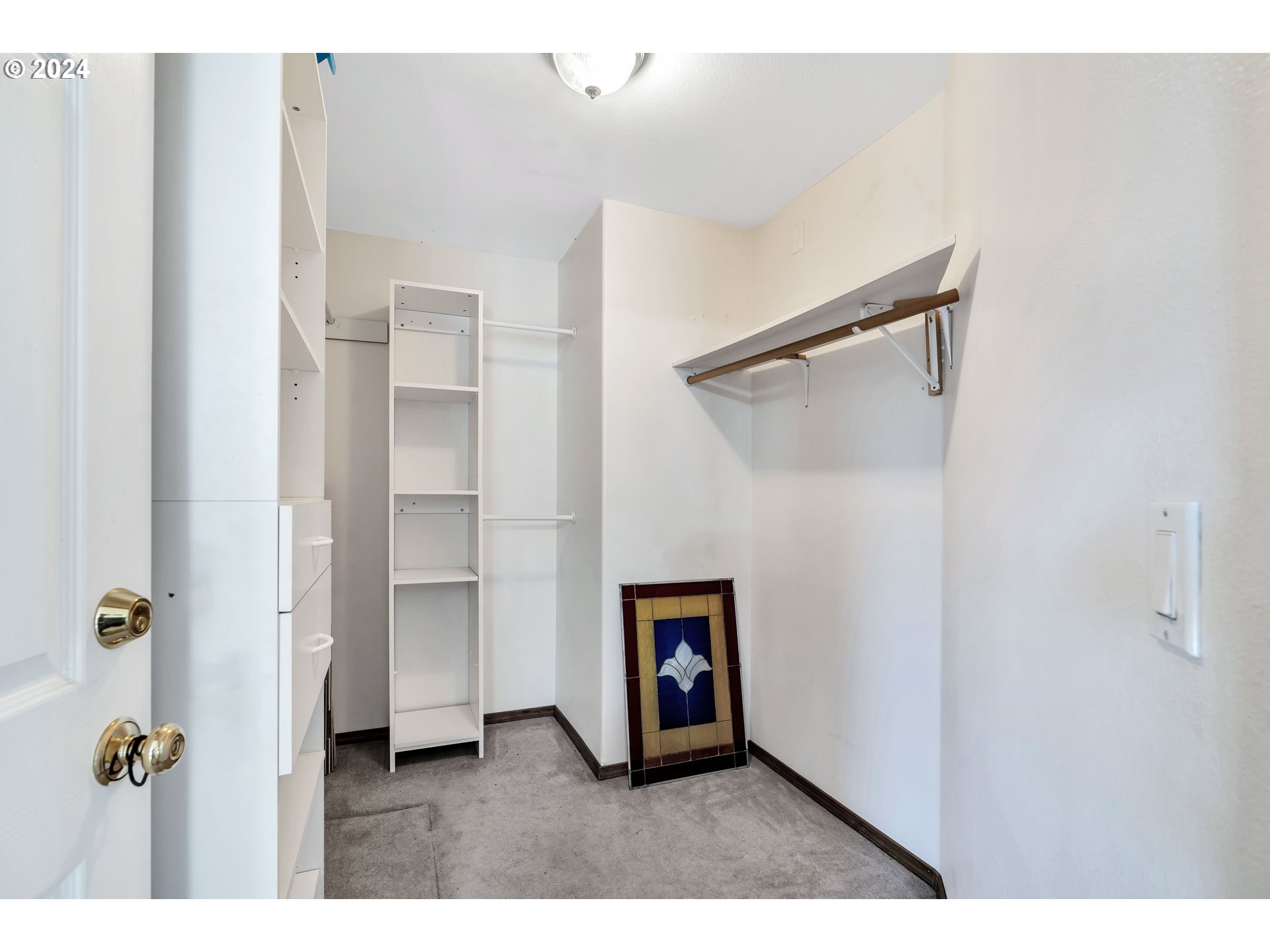 26400 Northeast 29th Avenue Ridgefield, WA 98642 - Photo 23 of 48 a view of an empty room