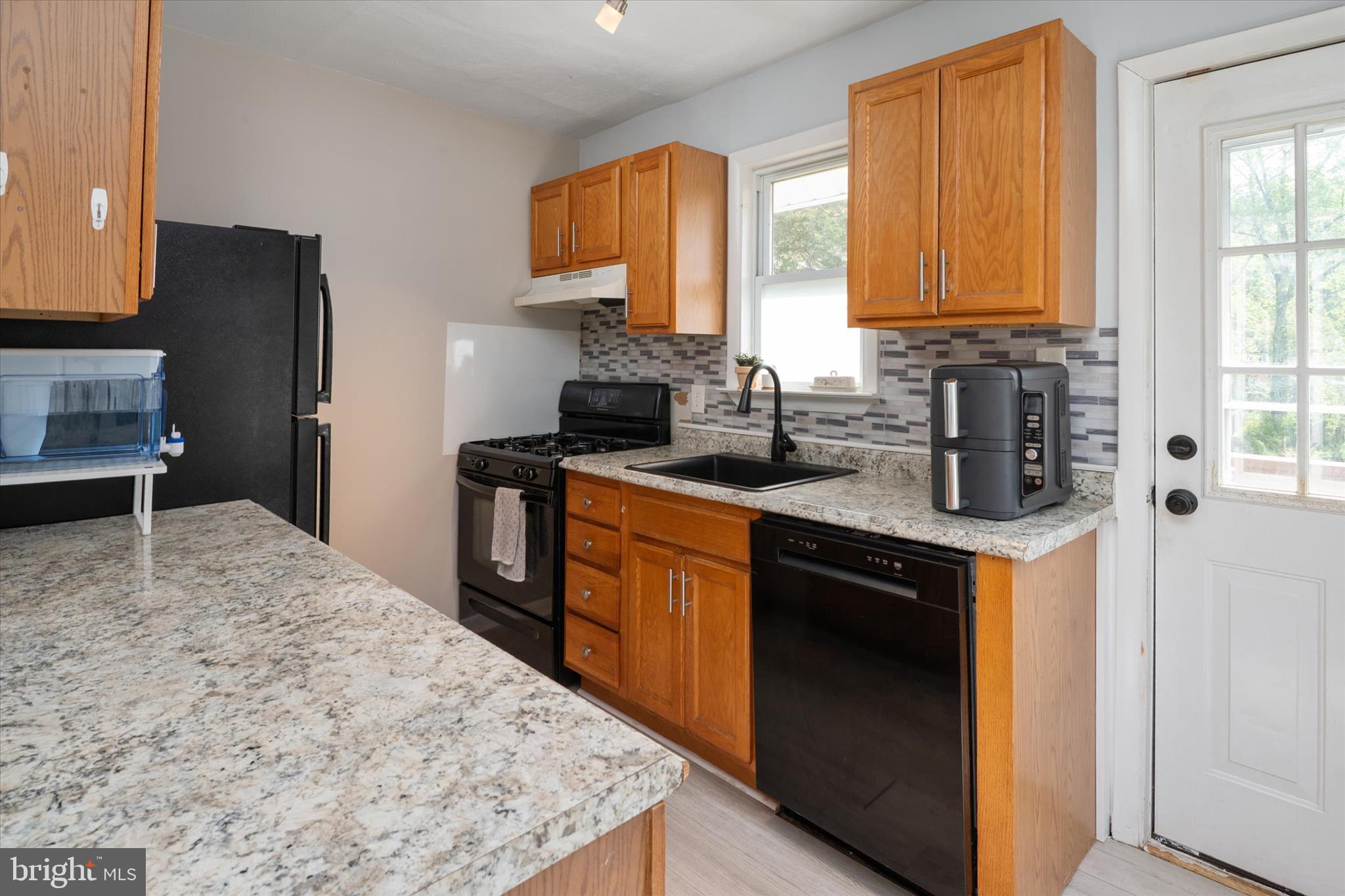 37 Patapsco Road Linthicum Heights, MD 21090 - Photo 13 of 30 Gallery Image 13