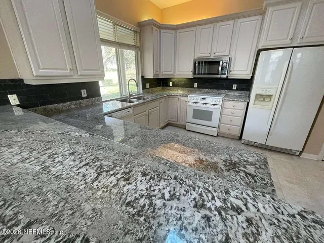 $2,550 | 10576 Northwest 32nd Road, Gainesville, FL 32606